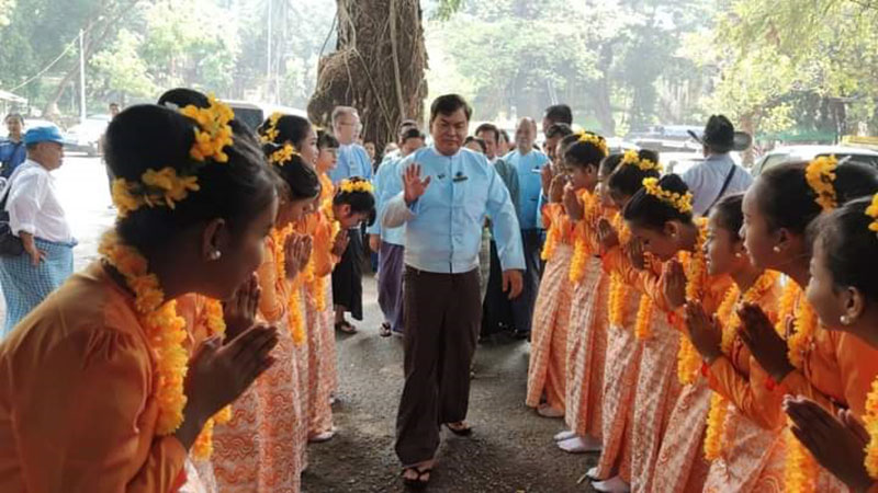 ပြည်ထောင်စု သမ္မတ မြန်မာ နိုင်ငံ ဘာသာပေါင်းစုံ ချစ်ကြည်ညီညွတ်ရေးအဖွဲ့ စတုဒိသာ အလှူတော် (ဒုတိယနေ့)အခမ်းအနား