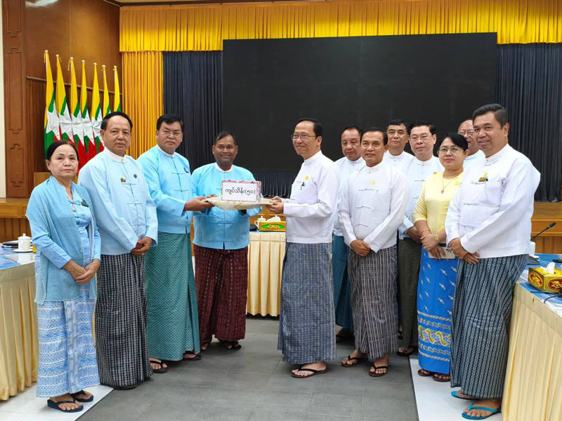 ပြည်ထောင်စုသမ္မတမြန်မာနိုင်ငံတော် ဘာသာပေါင်းစုံချစ်ကြည်ညီညွတ်ရေးအဖွဲ့(ဗဟို) မှ နေပြည်တော်ရှိ ကျန်းမာရေးဝန်ကြီးဌာန ငလျင်ဘေးသင့် ဝန်ထမ်းများထံသို သွားရောက်လှူဒါန်း